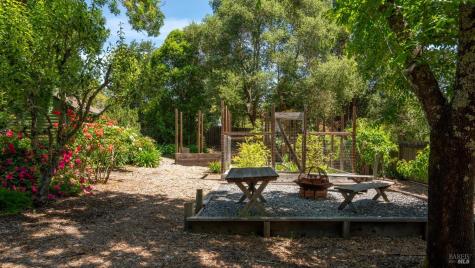 578 Caber Drive Santa Rosa CA 95409