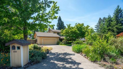 578 Caber Drive Santa Rosa CA 95409