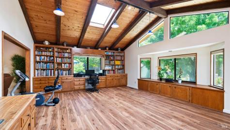 578 Caber Drive Santa Rosa CA 95409