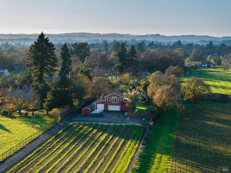 1636 Abramson Road Santa Rosa CA 95401