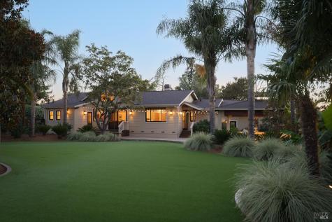 1636 Abramson Road Santa Rosa CA 95401