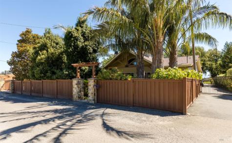 1636 Abramson Road Santa Rosa CA 95401