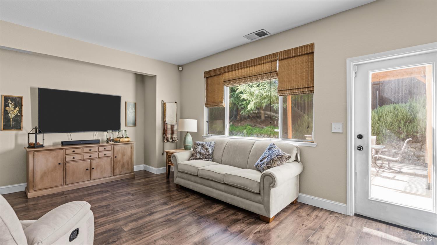 873 Turquoise Street Vacaville CA 95687