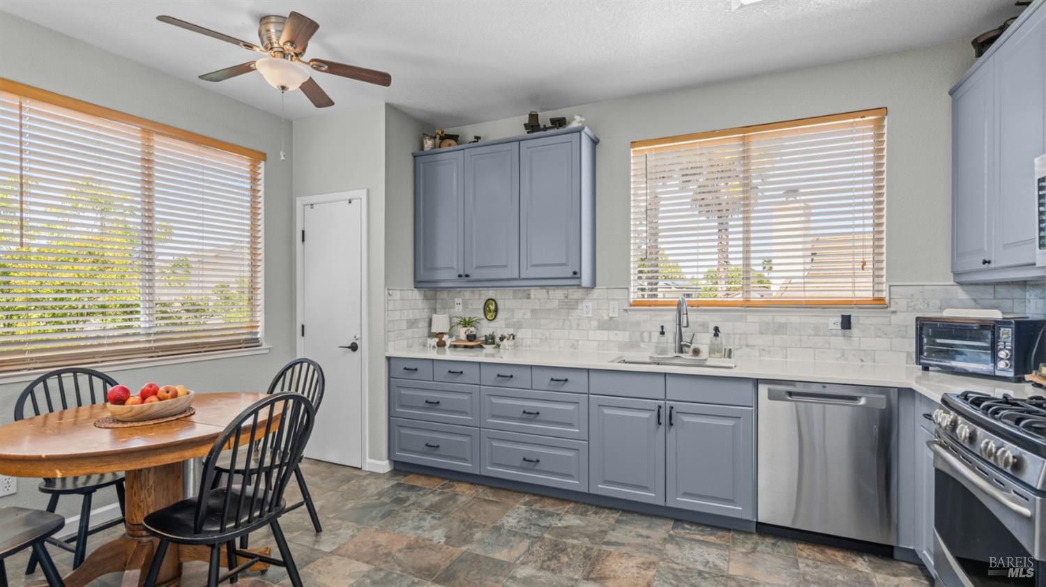 873 Turquoise Street Vacaville CA 95687