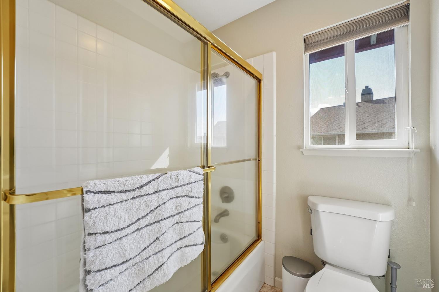 316 Dominic Court Windsor CA 95492