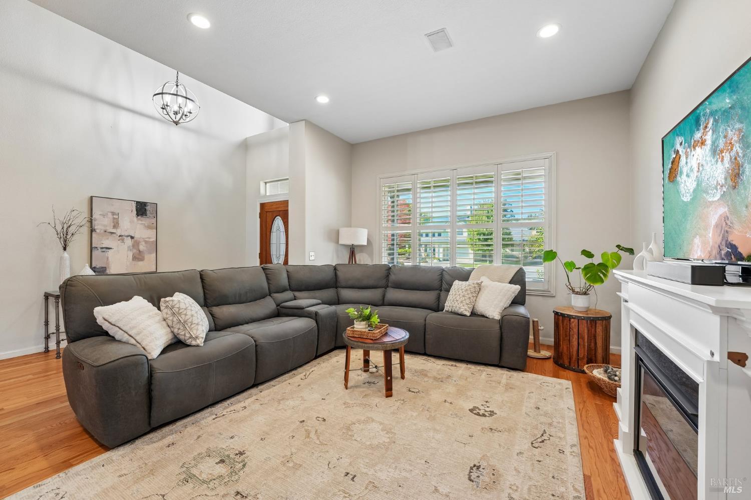 316 Dominic Court Windsor CA 95492