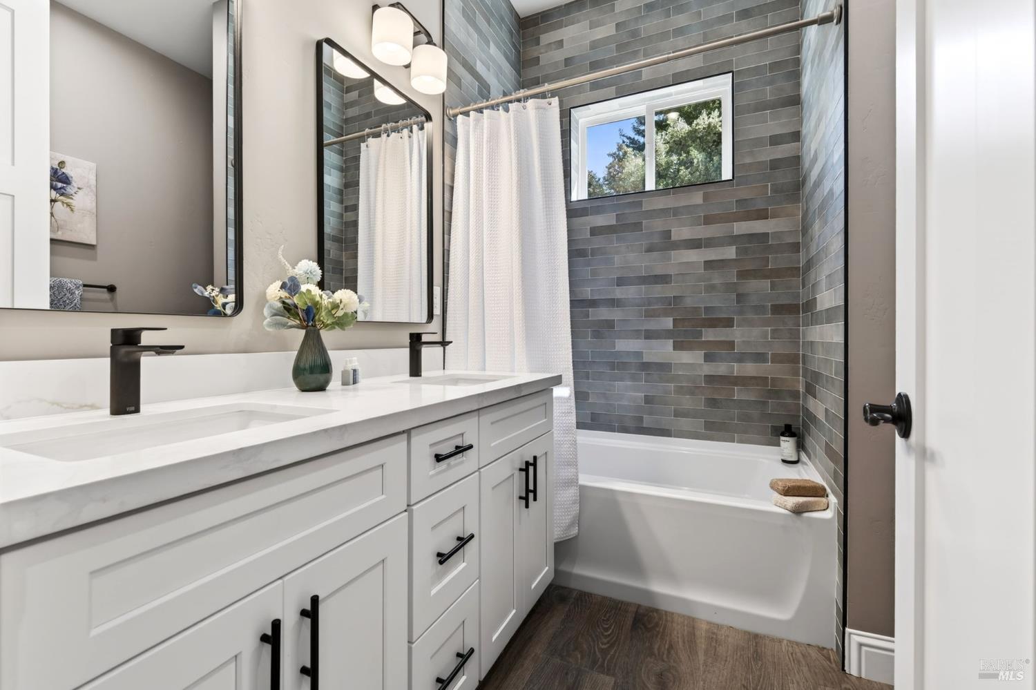 3817 Moss Hollow Court Santa Rosa CA 95404