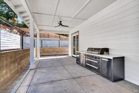 3817 Moss Hollow Court Santa Rosa CA 95404