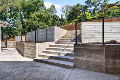 3817 Moss Hollow Court Santa Rosa CA 95404