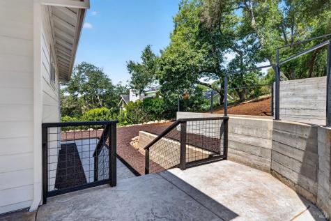 3817 Moss Hollow Court Santa Rosa CA 95404
