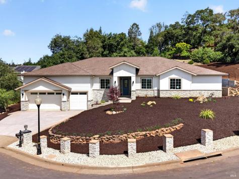 3817 Moss Hollow Court Santa Rosa CA 95404