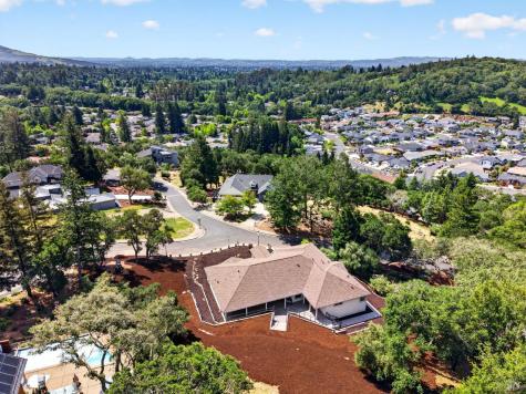 3817 Moss Hollow Court Santa Rosa CA 95404
