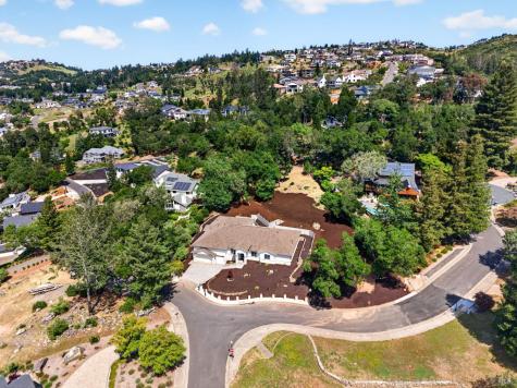 3817 Moss Hollow Court Santa Rosa CA 95404