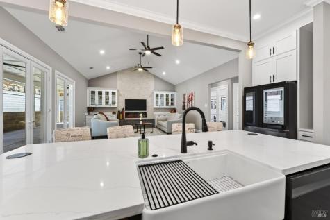 3817 Moss Hollow Court Santa Rosa CA 95404