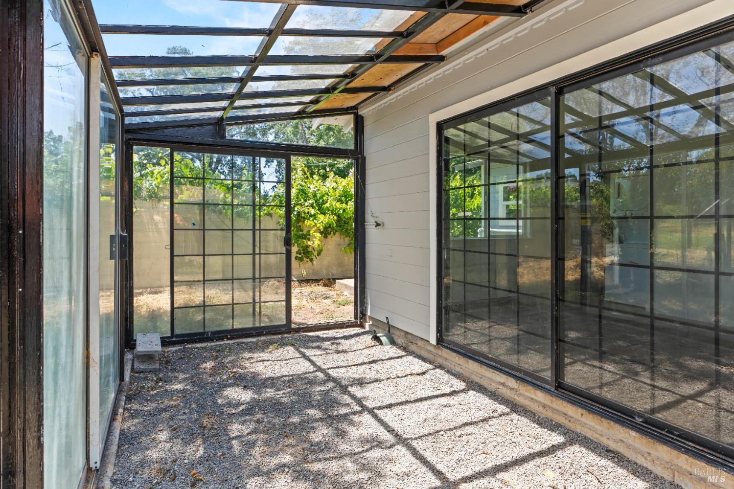 2025 Valley Road Willits CA 95490