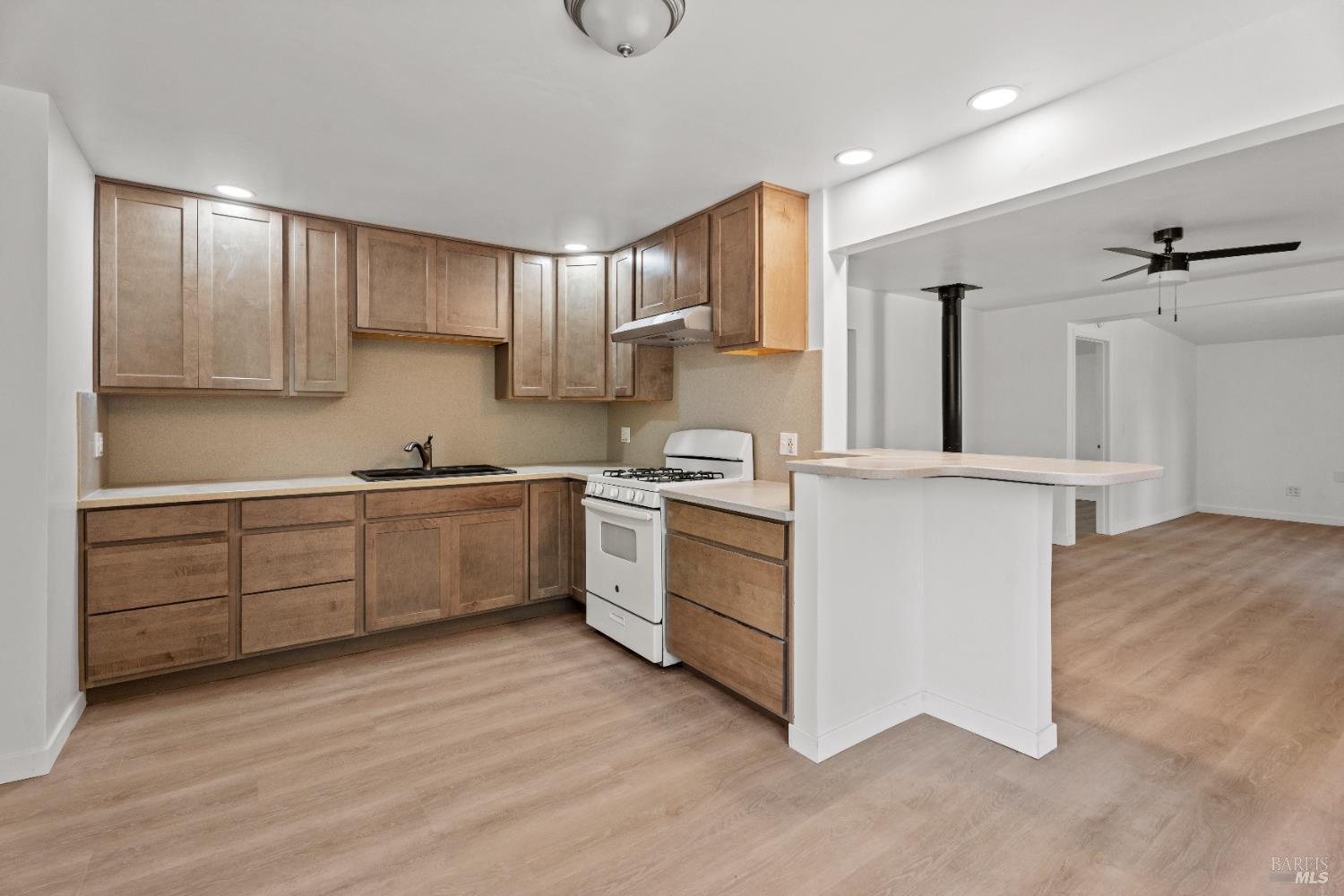 2025 Valley Road Willits CA 95490