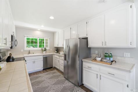 4062 Angeline Court Santa Rosa CA 95405