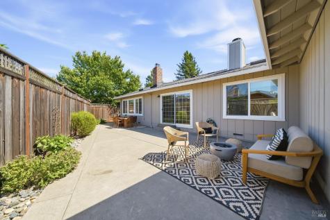 4062 Angeline Court Santa Rosa CA 95405