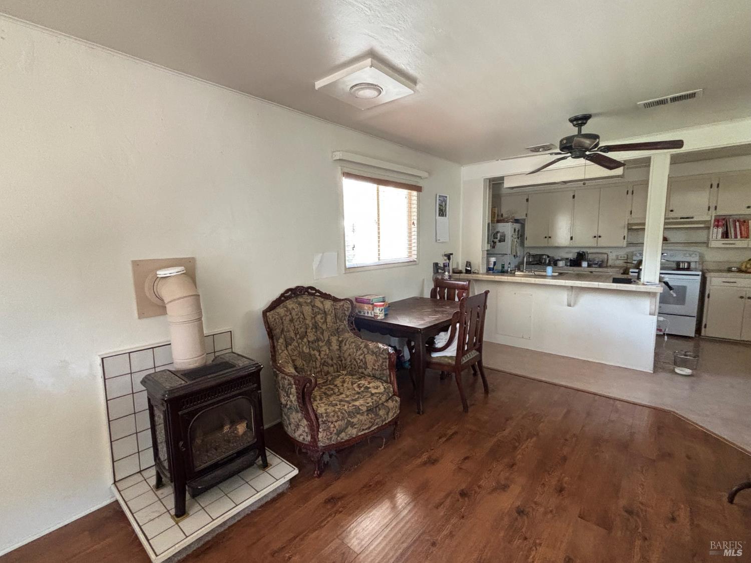 489 Cochrane Avenue Ukiah CA 95482