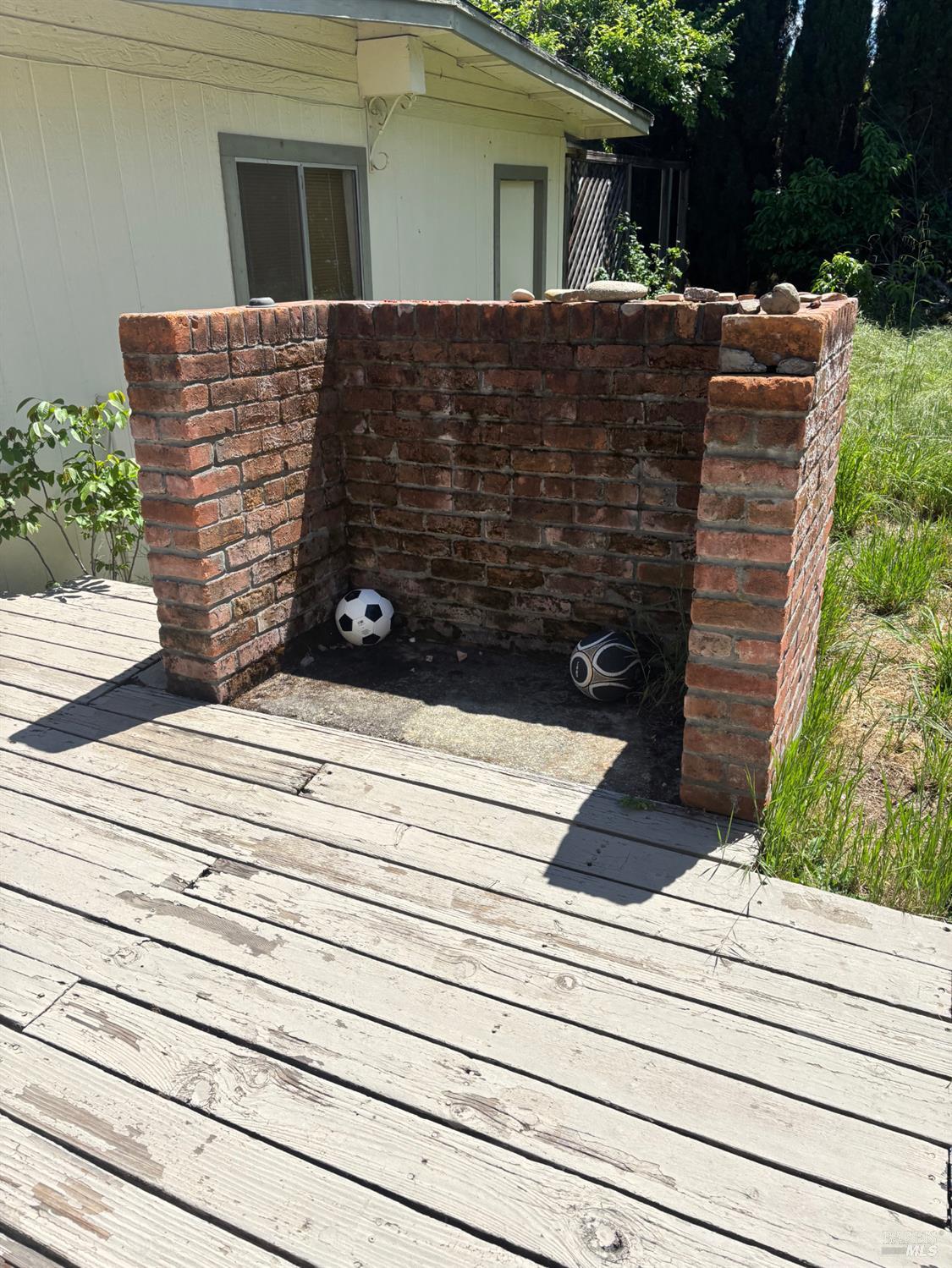 489 Cochrane Avenue Ukiah CA 95482