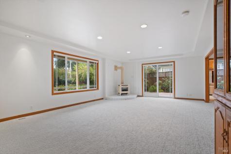 811 D Street Petaluma CA 94952