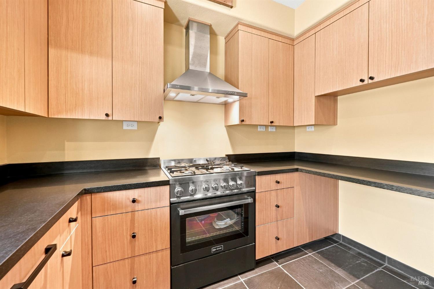9333 Oak Trail Circle Santa Rosa CA 95409