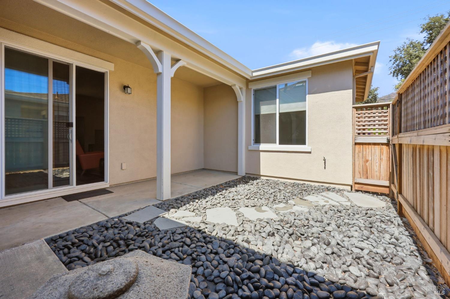 9333 Oak Trail Circle Santa Rosa CA 95409
