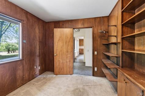 2062 Laguna Road Santa Rosa CA 95401