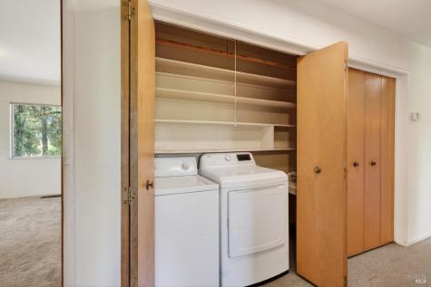 2062 Laguna Road Santa Rosa CA 95401
