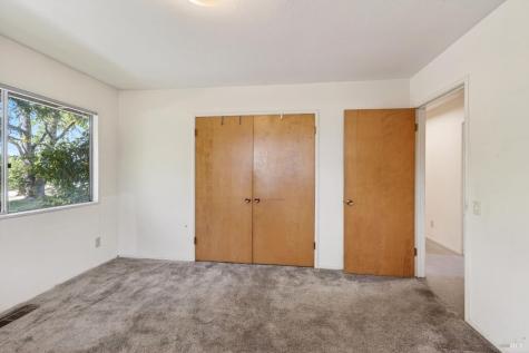 2062 Laguna Road Santa Rosa CA 95401