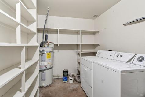 2062 Laguna Road Santa Rosa CA 95401
