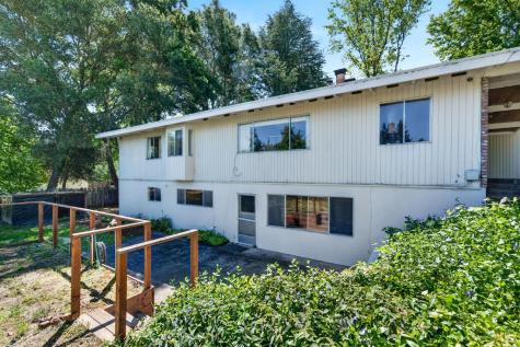 2062 Laguna Road Santa Rosa CA 95401