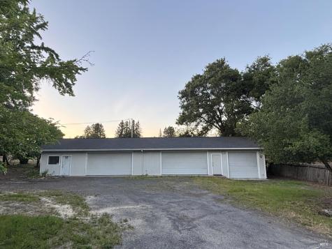 2062 Laguna Road Santa Rosa CA 95401