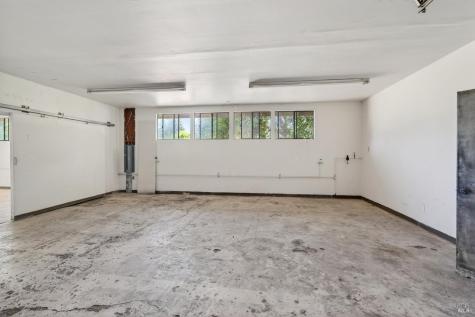 2062 Laguna Road Santa Rosa CA 95401