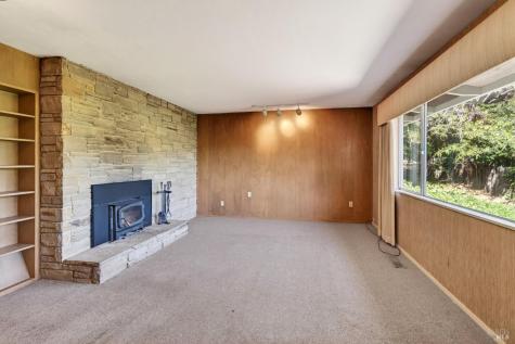 2062 Laguna Road Santa Rosa CA 95401