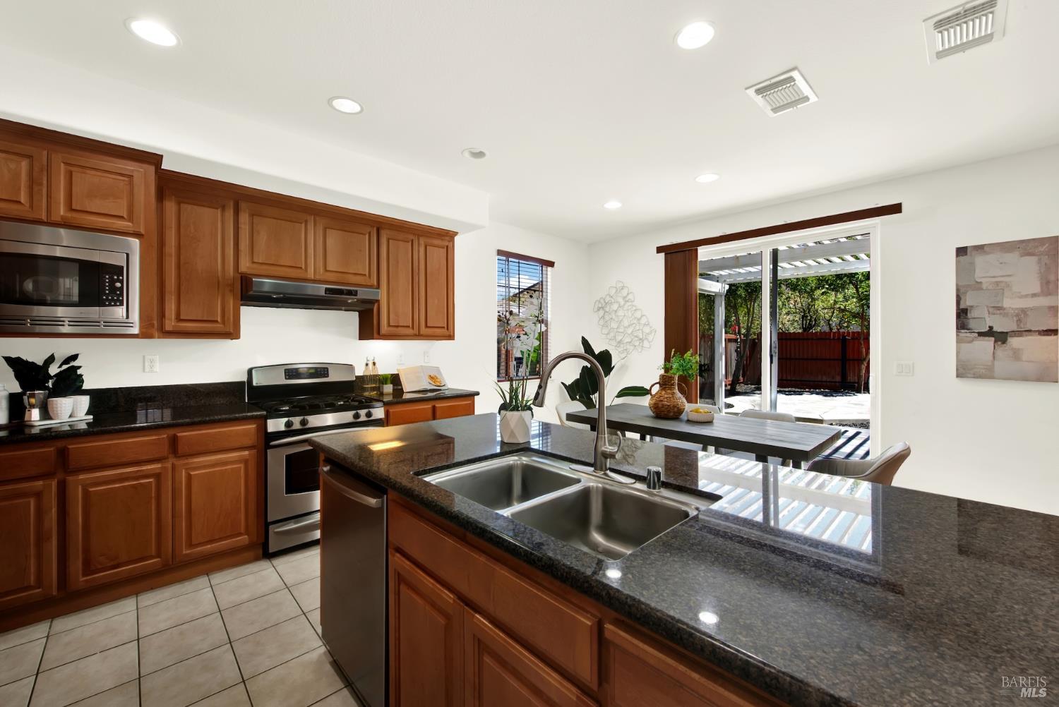 380 Mountain Meadows Drive Fairfield CA 94534