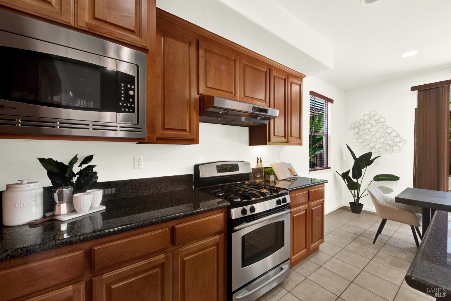 380 Mountain Meadows Drive Fairfield CA 94534