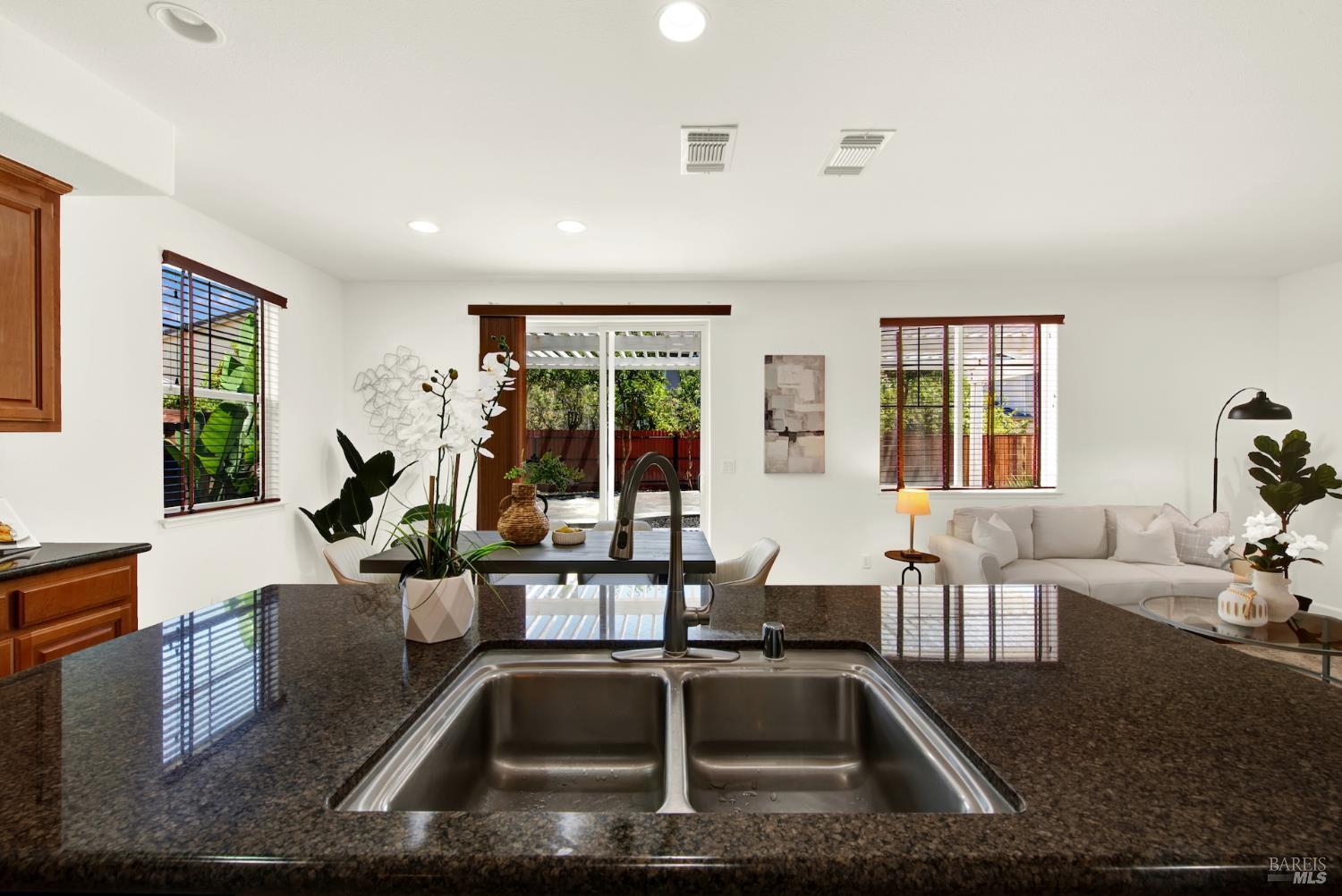 380 Mountain Meadows Drive Fairfield CA 94534