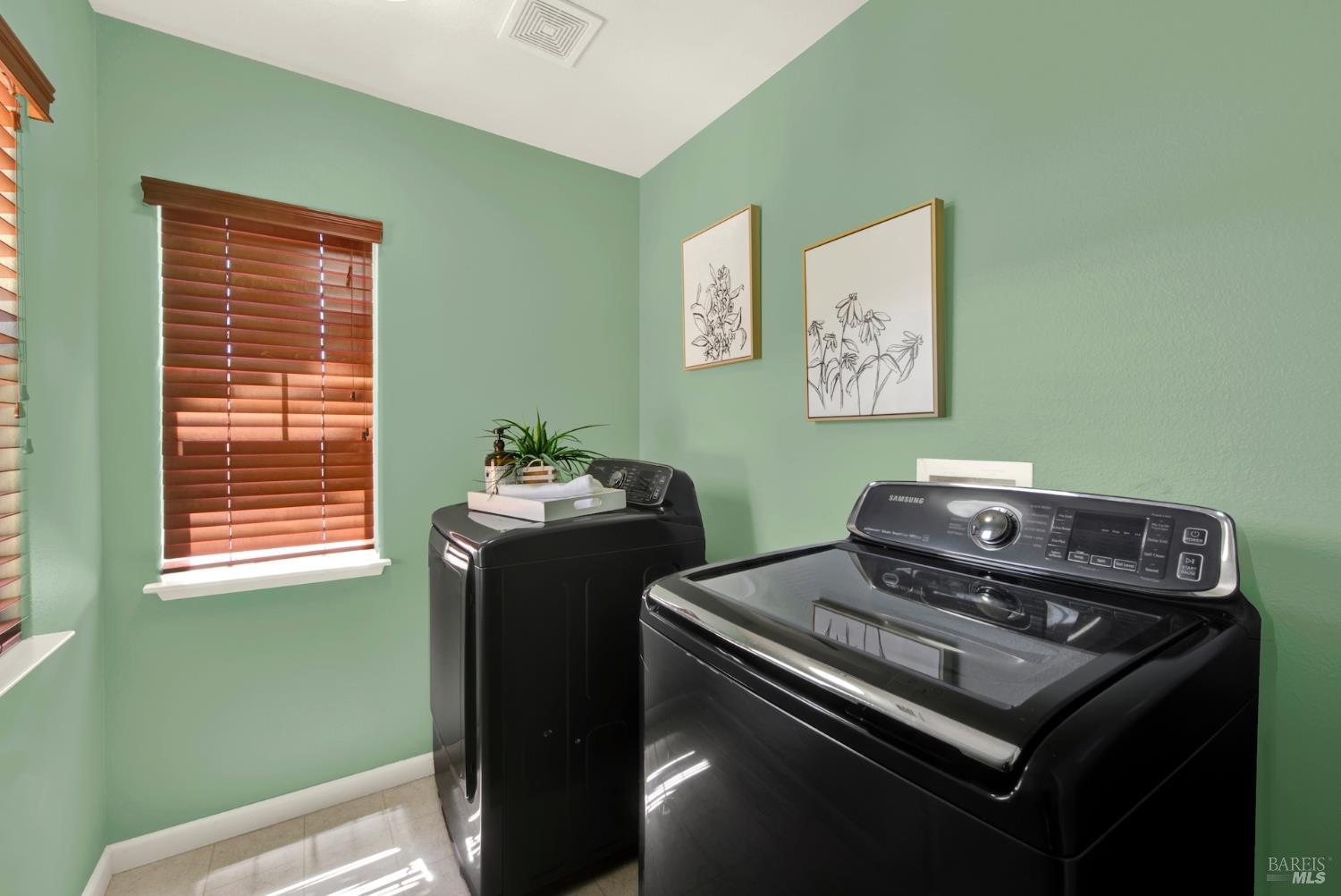 380 Mountain Meadows Drive Fairfield CA 94534