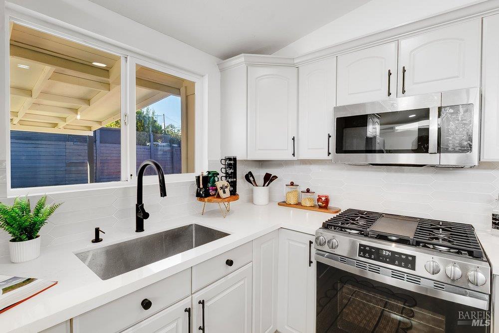 27741 Havana Avenue Hayward CA 94544