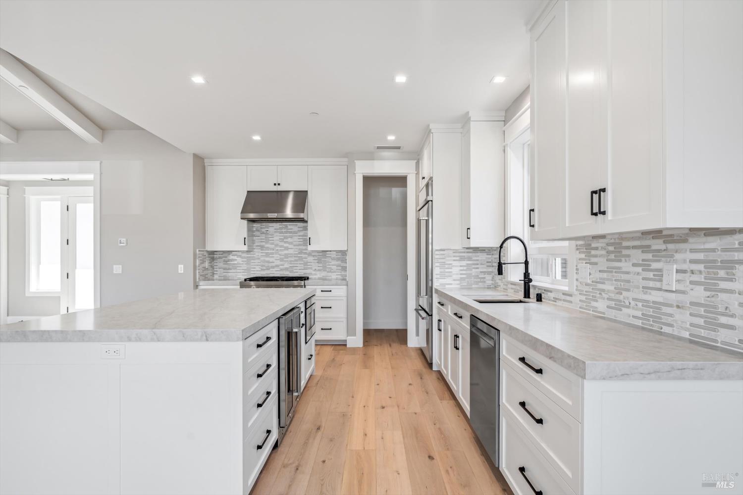 6516 Old Redwood -maywood Lane Highway Santa Rosa CA 95403