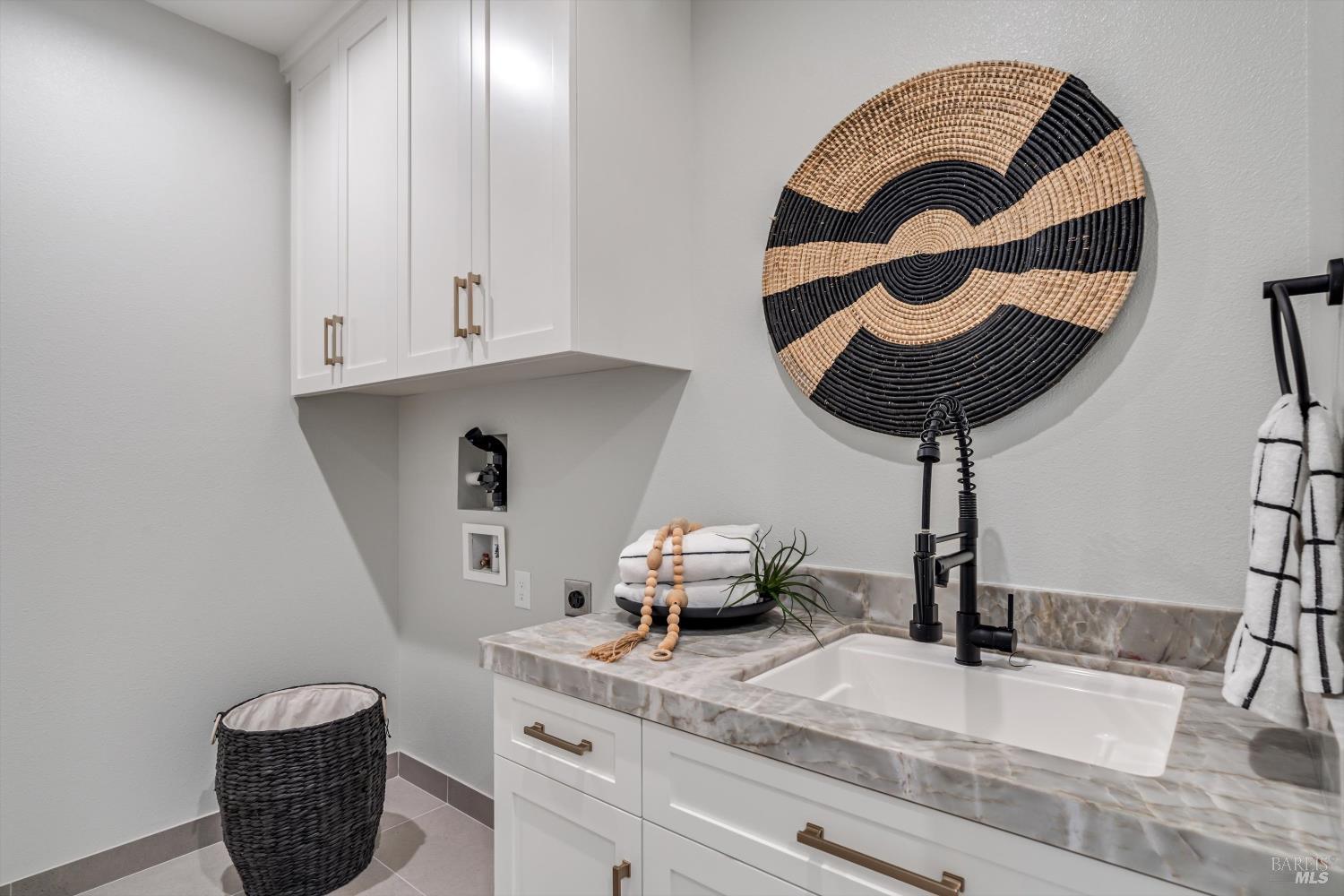 6516 Old Redwood -maywood Lane Highway Santa Rosa CA 95403