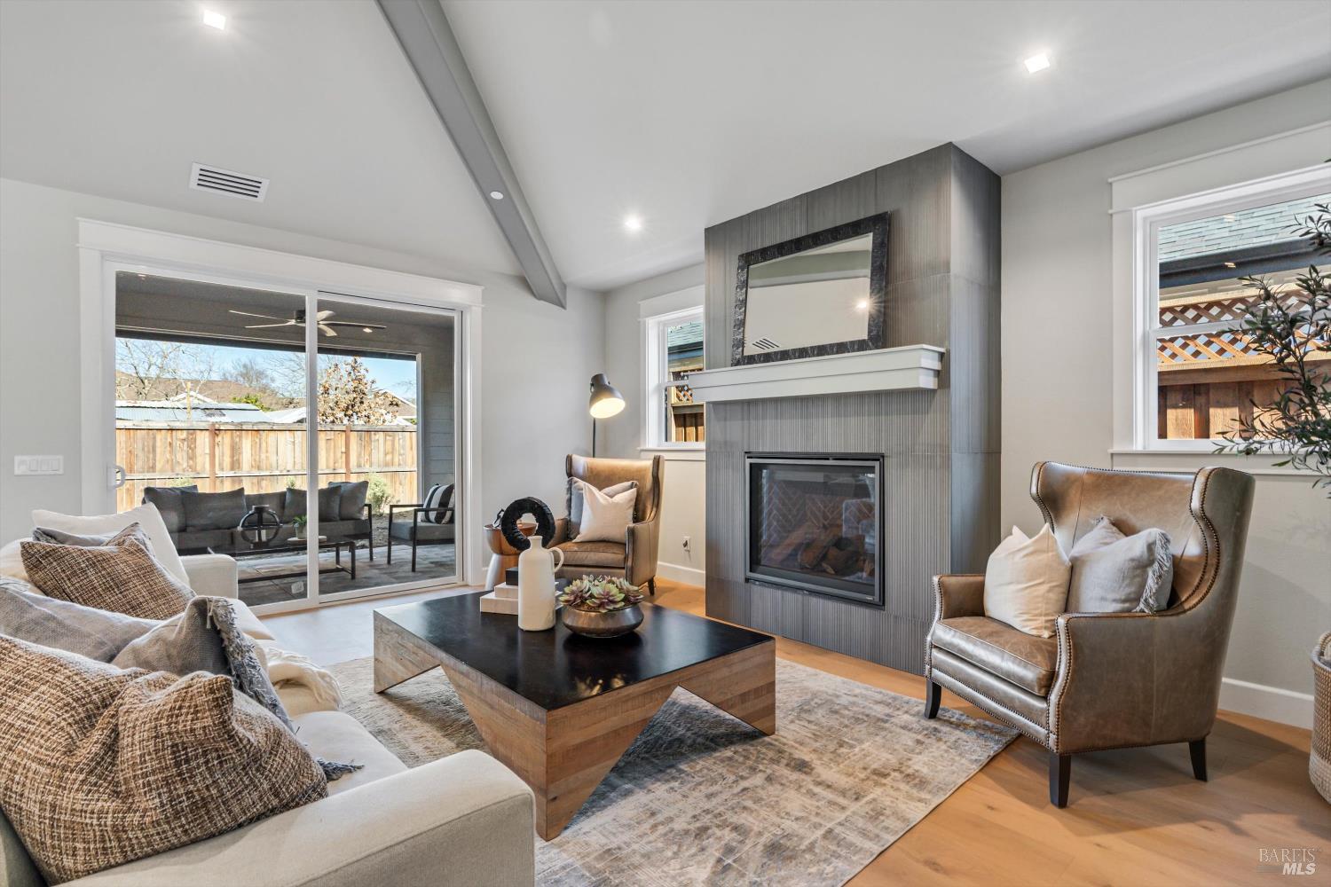 6516 Old Redwood -maywood Lane Highway Santa Rosa CA 95403