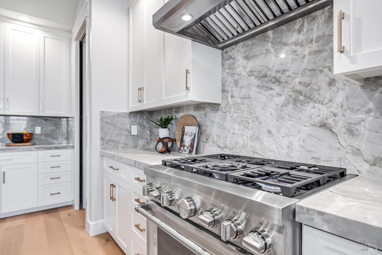 6516 Old Redwood -maywood Lane Highway Santa Rosa CA 95403