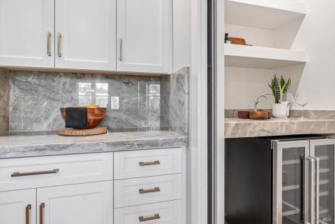 6516 Old Redwood -maywood Lane Highway Santa Rosa CA 95403