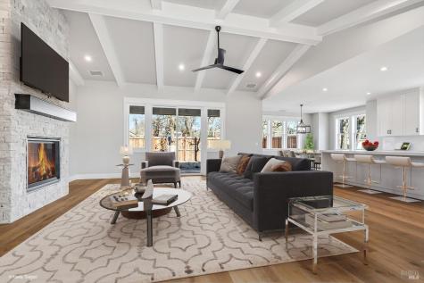 6516 Old Redwood -maywood Lane Highway Santa Rosa CA 95403