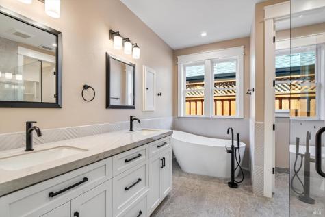 6516 Old Redwood -maywood Lane Highway Santa Rosa CA 95403