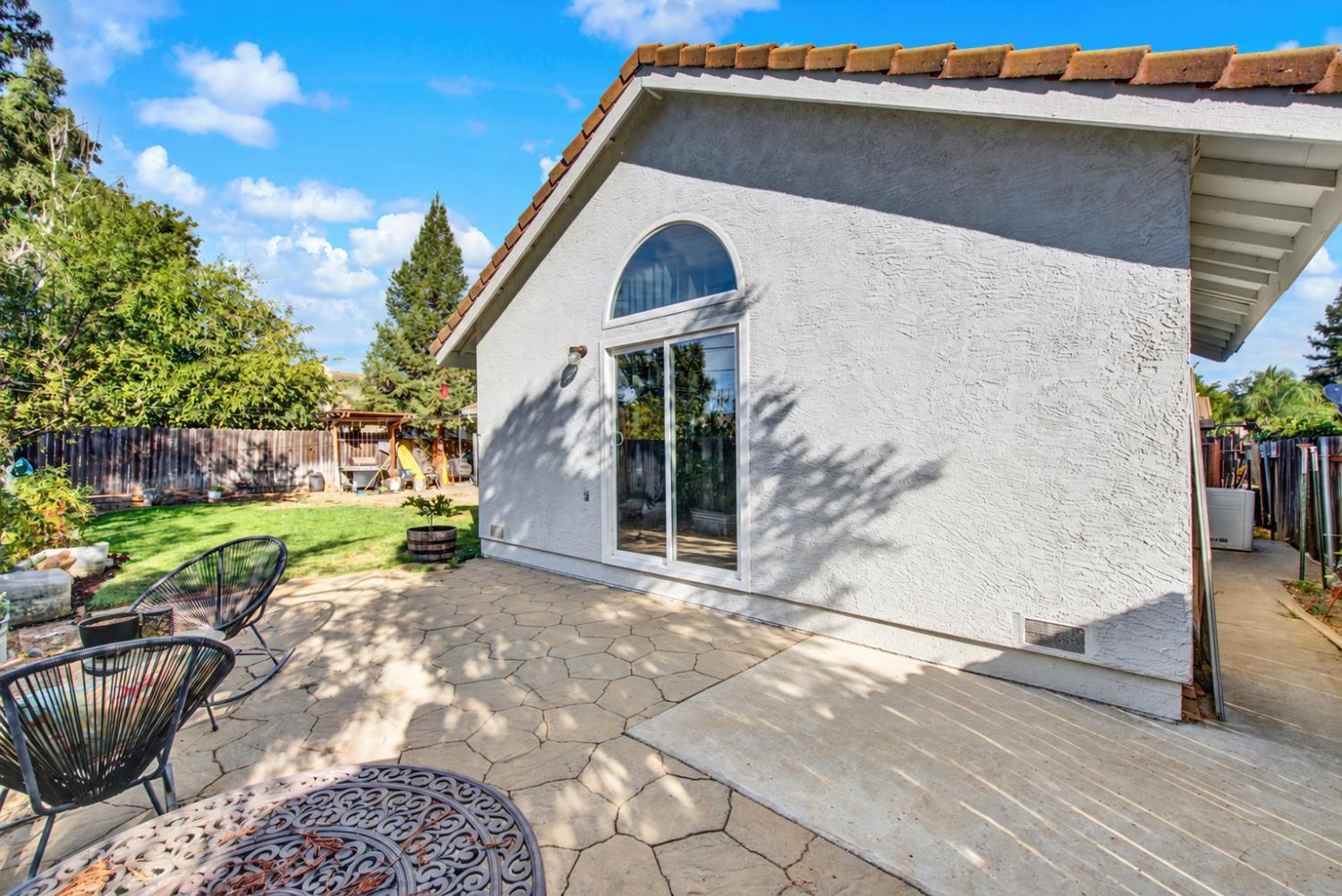 316 Village Circle Winters CA 95694