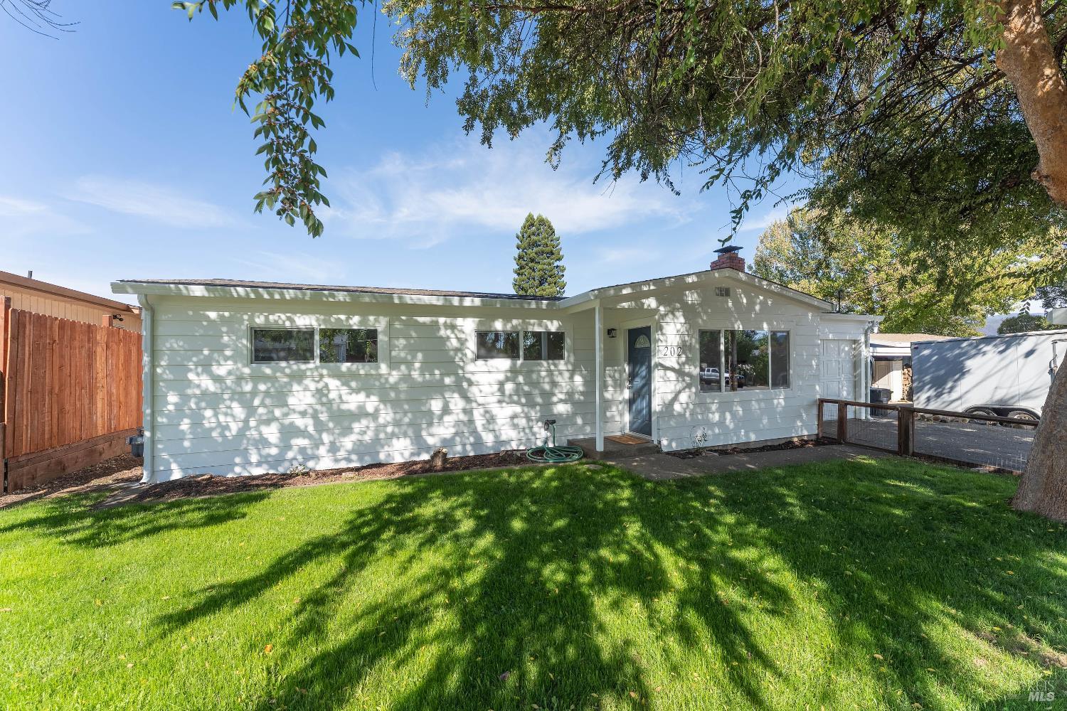 202 Faull Avenue Ukiah CA 95482