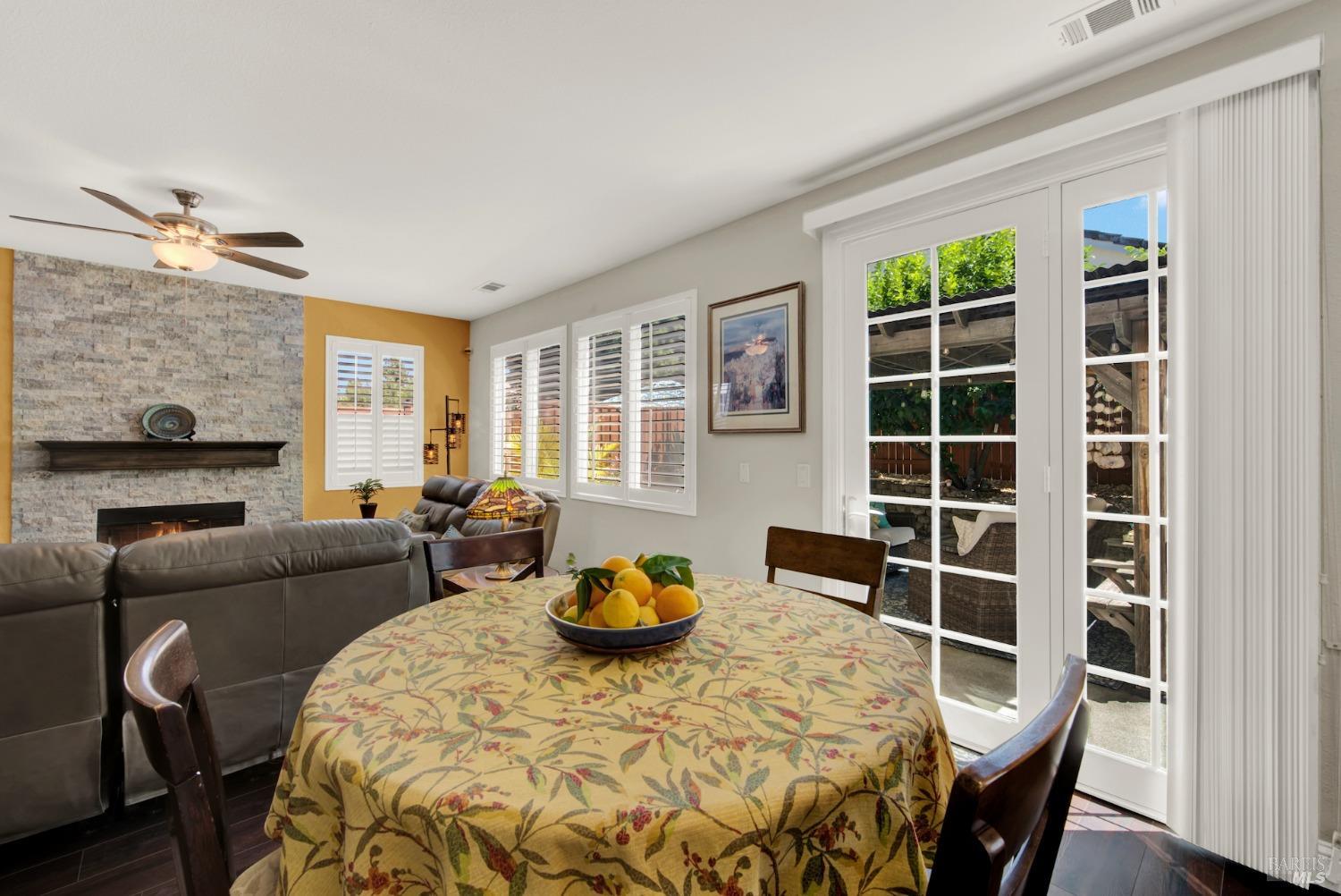 413 Crownpointe Circle Vacaville CA 95687